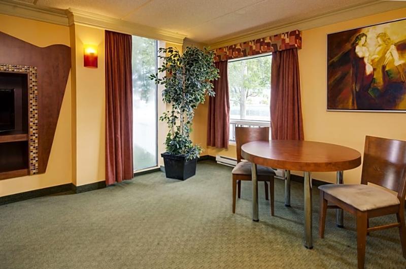 לונגאיל Motel Labarre מראה חיצוני תמונה