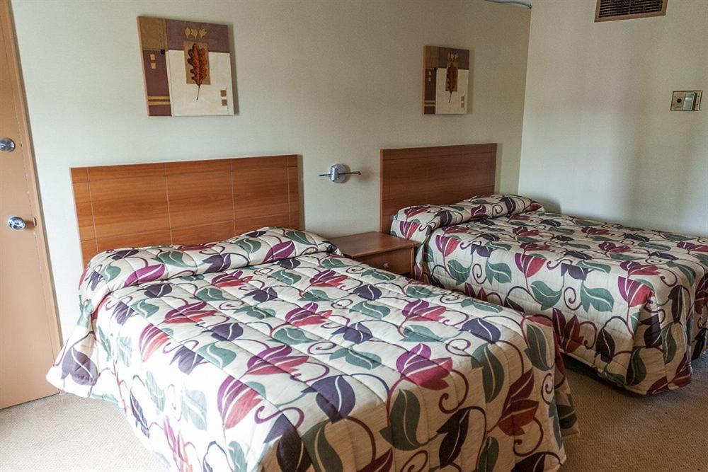 לונגאיל Motel Labarre מראה חיצוני תמונה